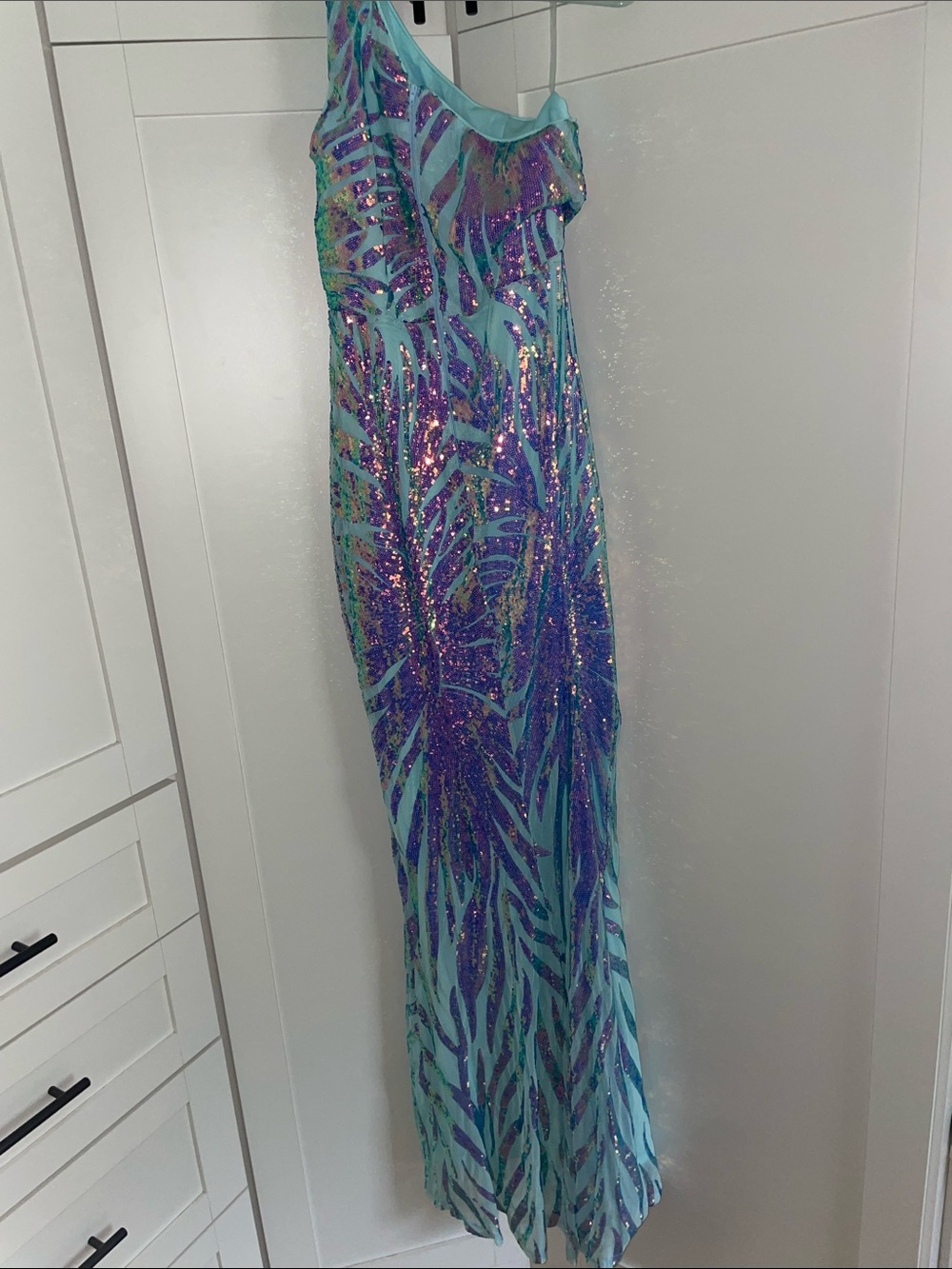Glam One-Shoulder mermaid sequin gown M - Picture 11 of 13